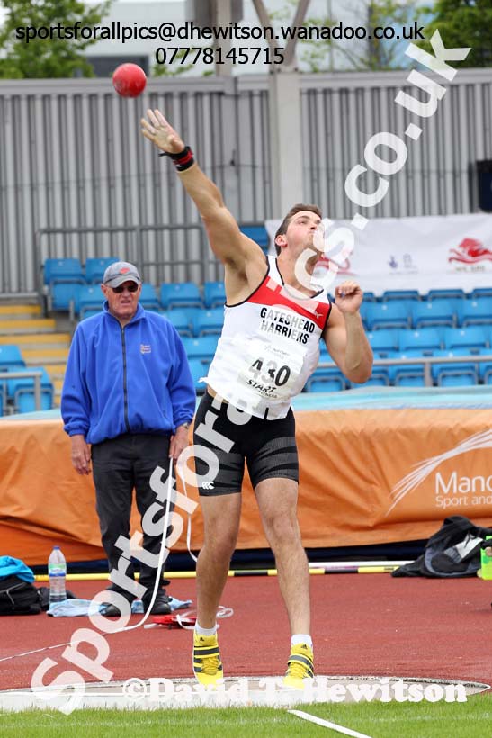 Mens  under-20s shot putt, Northern Senior and Under-20s Track and Field Champs., Manchester. Photo: David T. Hewitson/Sports for All Pics